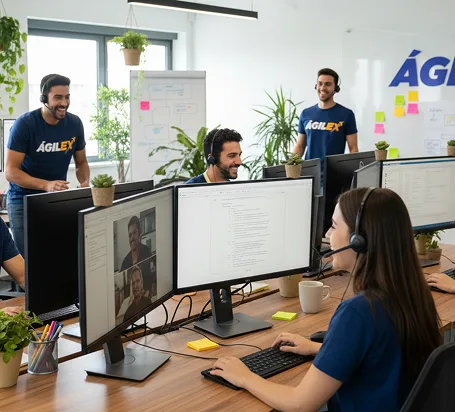 Equipo de atención al cliente de Ágilex gestionando envíos internacionales desde una oficina